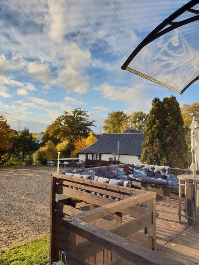 Schoene Wohnung Kleiner Onkel Auf Idyllischem Reiterhof Nahe Burg Eltz Munstermaifeld Luaran gambar