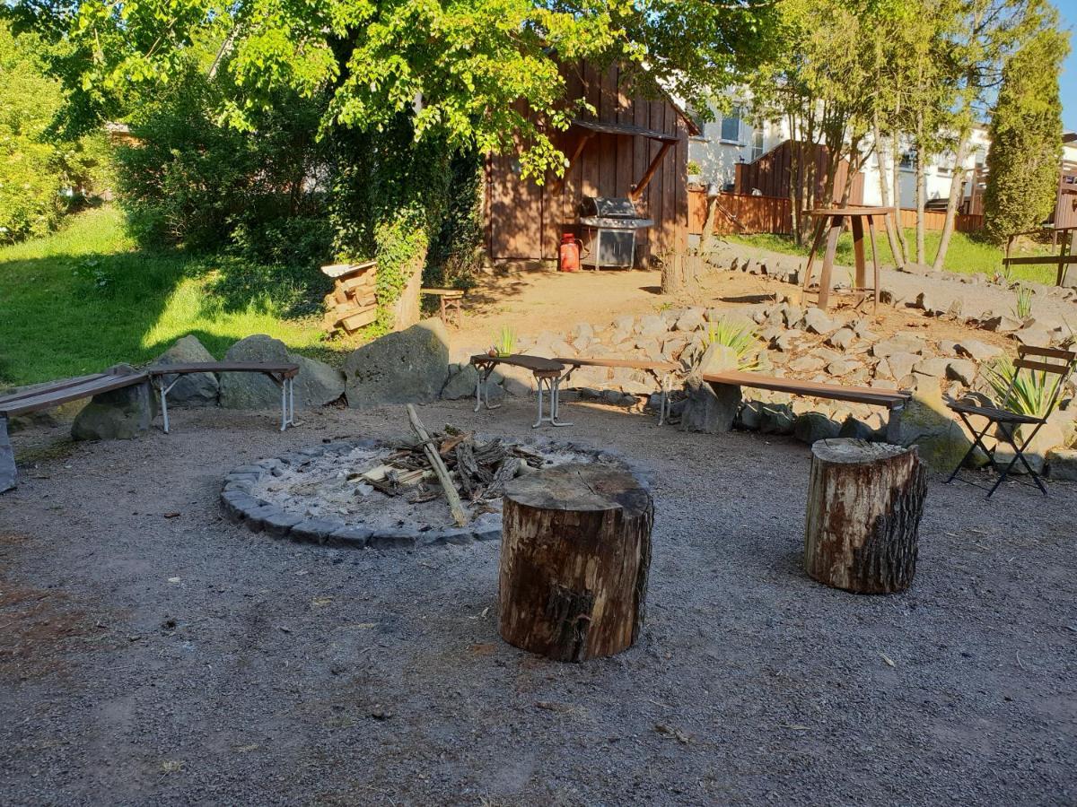 Schoene Wohnung Kleiner Onkel Auf Idyllischem Reiterhof Nahe Burg Eltz Munstermaifeld Luaran gambar