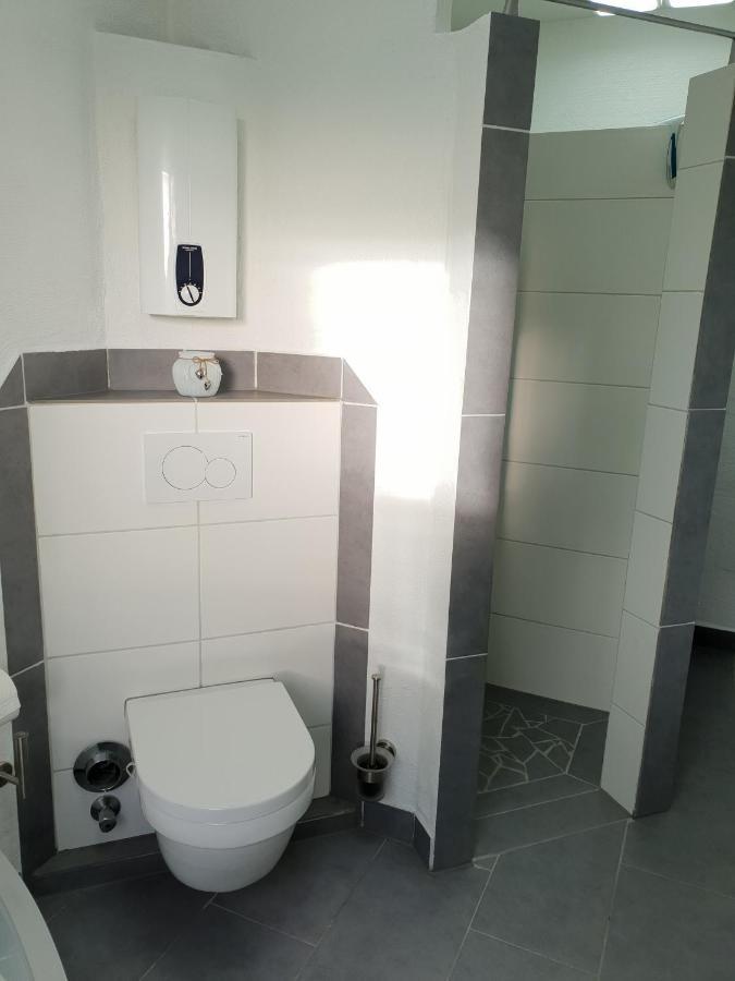 Schoene Wohnung Kleiner Onkel Auf Idyllischem Reiterhof Nahe Burg Eltz Munstermaifeld Luaran gambar